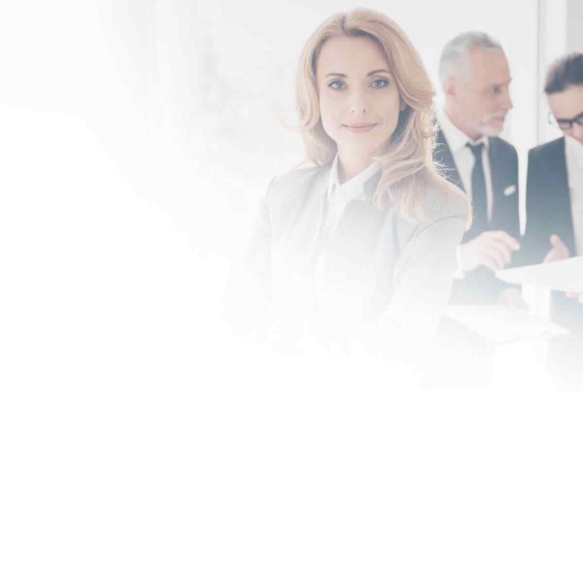 https://opiekuninwestora.pl/wp-content/uploads/2019/04/img-people-03.jpg